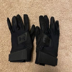 Men’s Under Armour gloves size MD